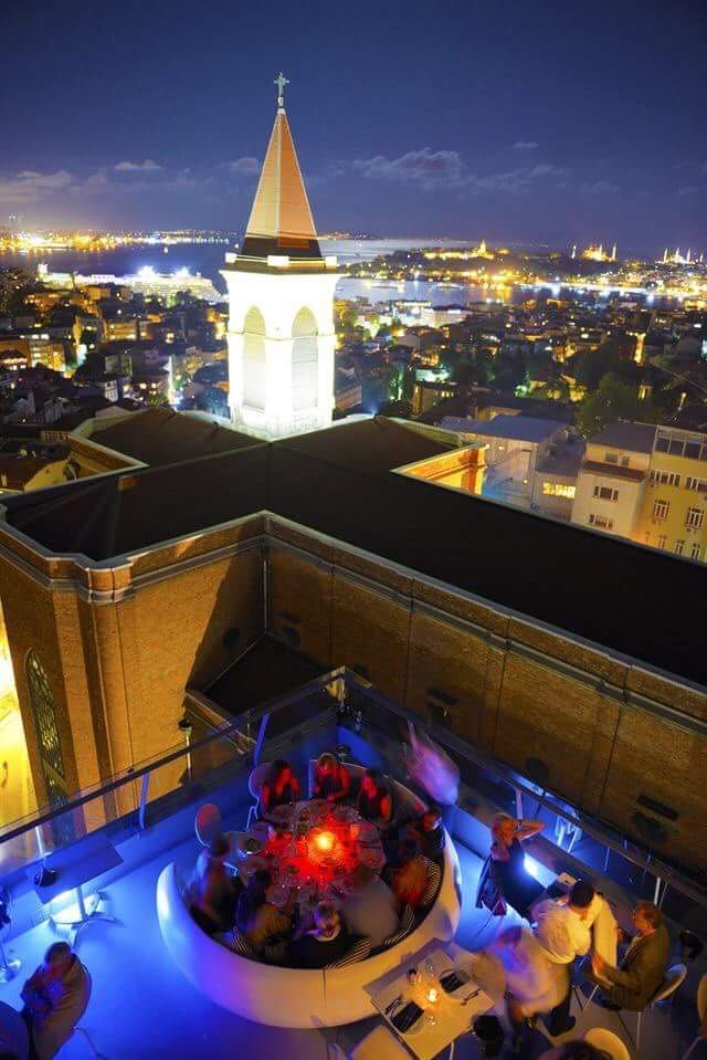 Çan kulesi, gece